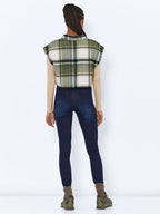 Noisy May CROPPED SLEEVELESS SHIRT