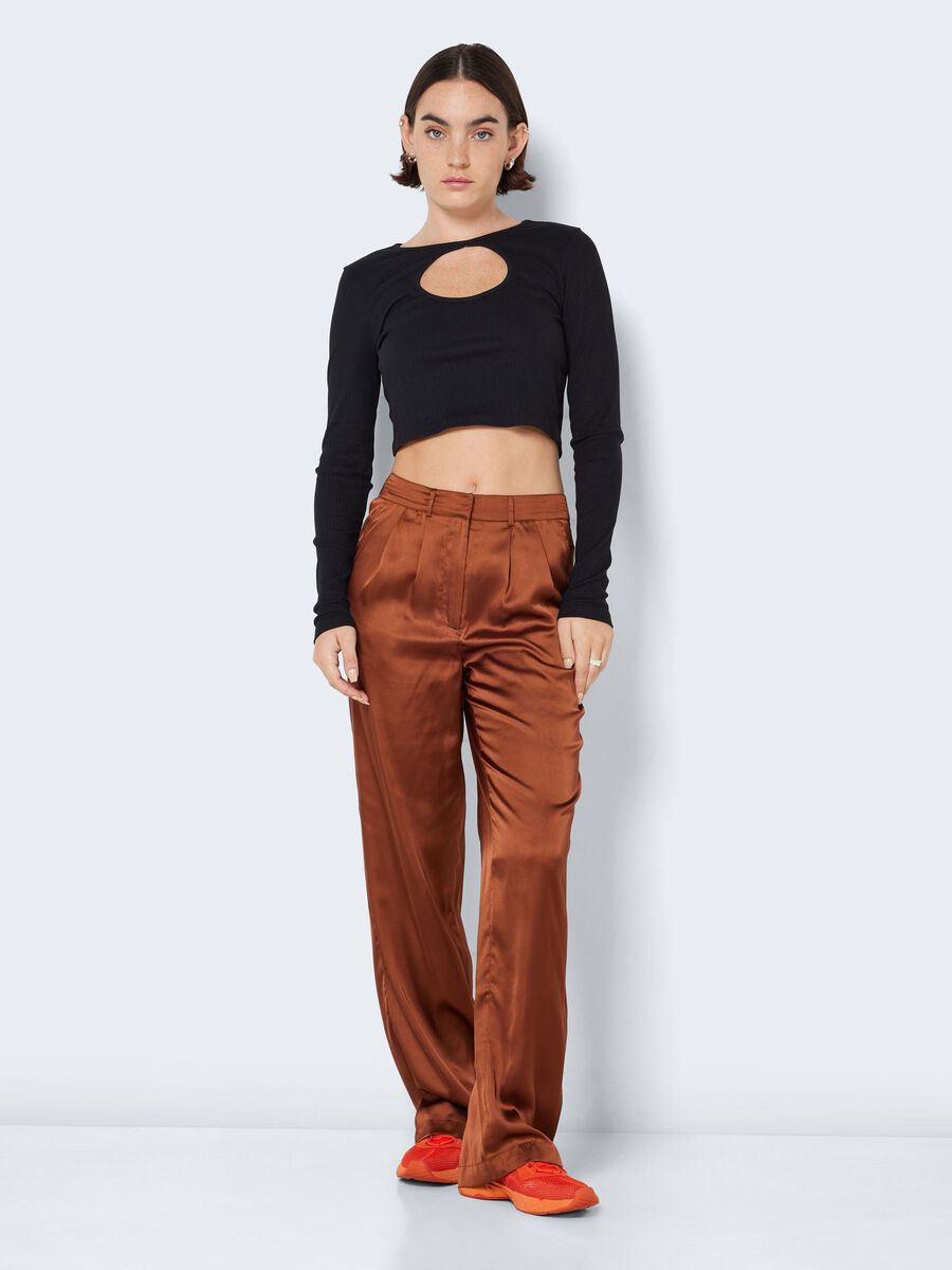 Noisy May CROPPED CUT-OUT TOP