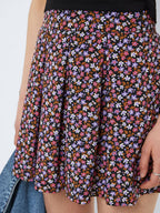 Noisy May SHORT PLEATED SKIRT