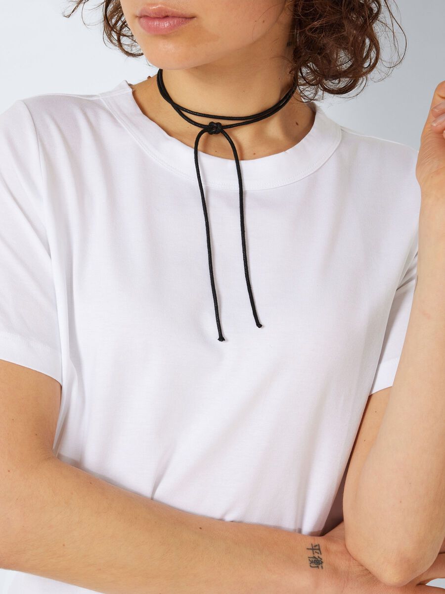 Noisy May SHORT SLEEVED TOP