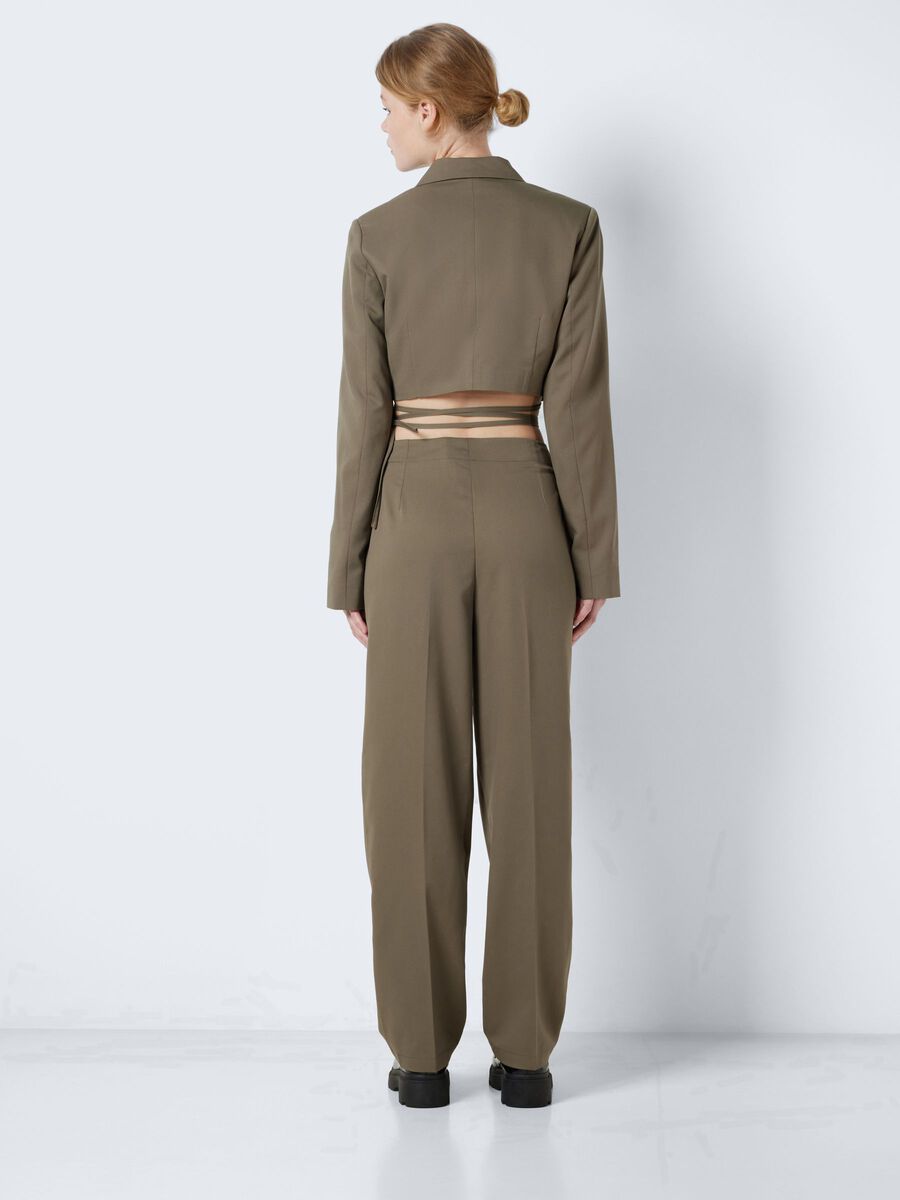 Noisy May CROPPED TIE STRING BLAZER