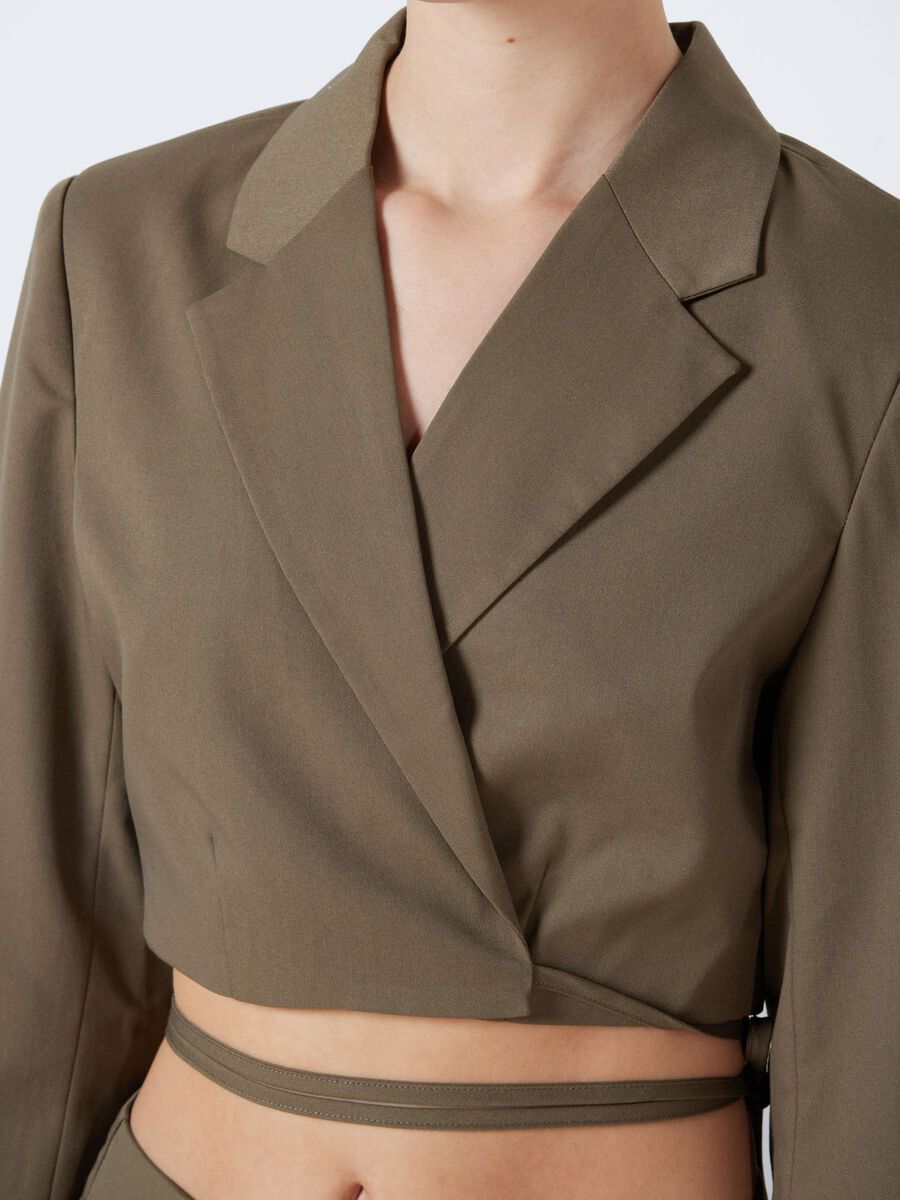 Noisy May CROPPED TIE STRING BLAZER