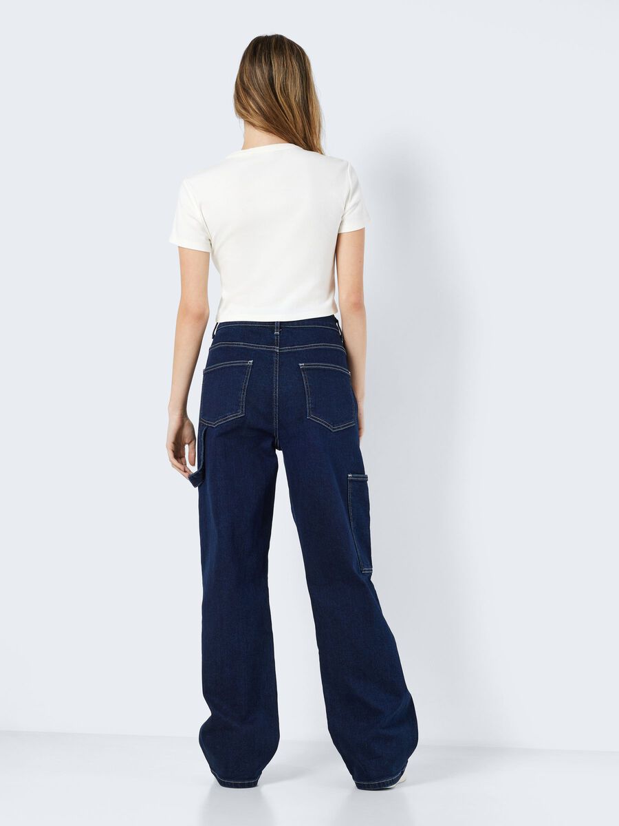 Noisy May CROPPED TOP