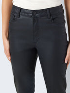 Noisy May NMMONI CROPPED COATED STRAIGHT FIT JEANS
