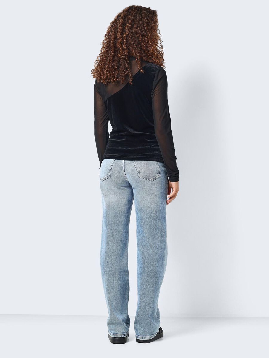 Noisy May VELVET MESH TOP